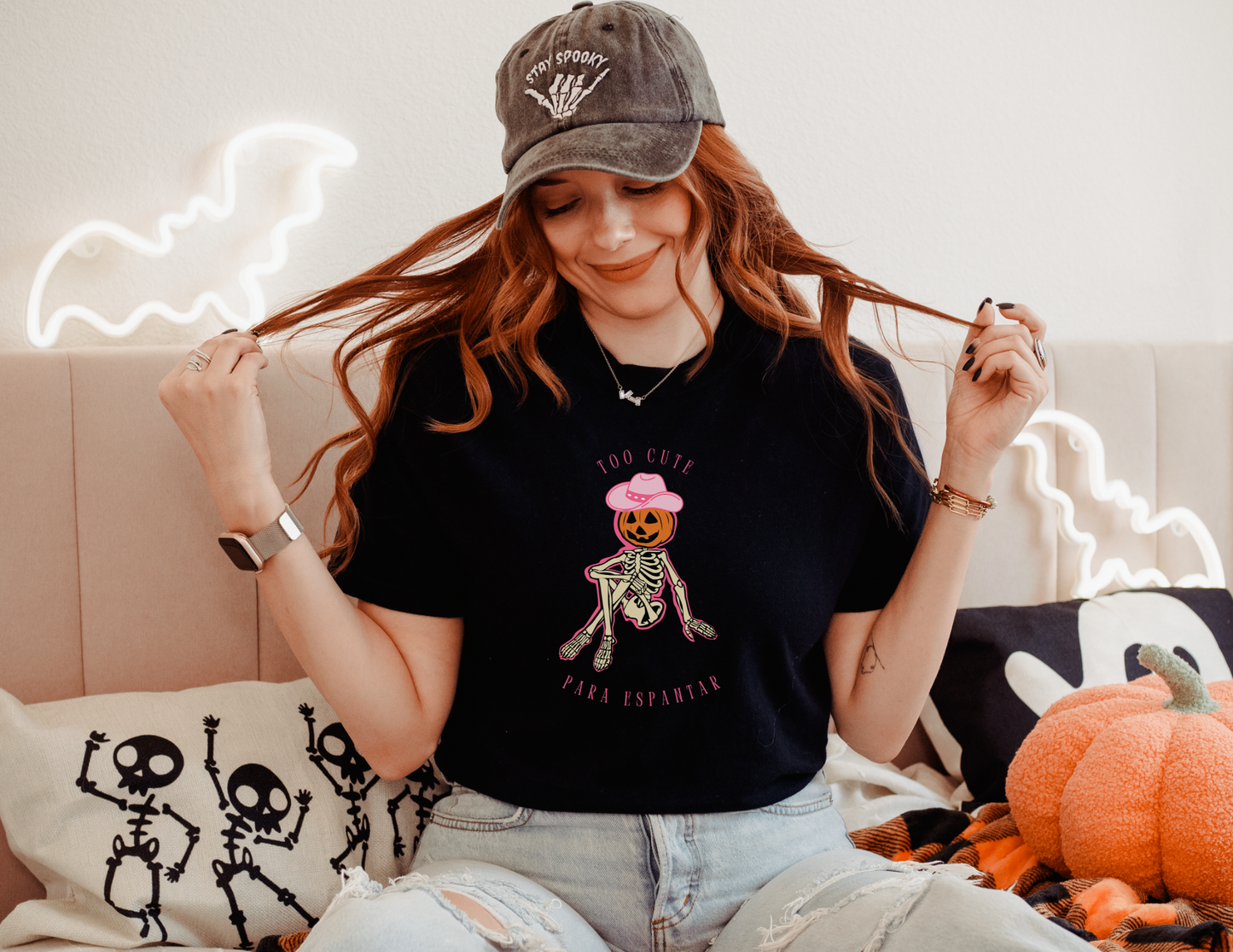 Too Cute Para Espantar Halloween T-Shirt | Pink Cowgirl Pumpkin Skeleton Graphic Tee