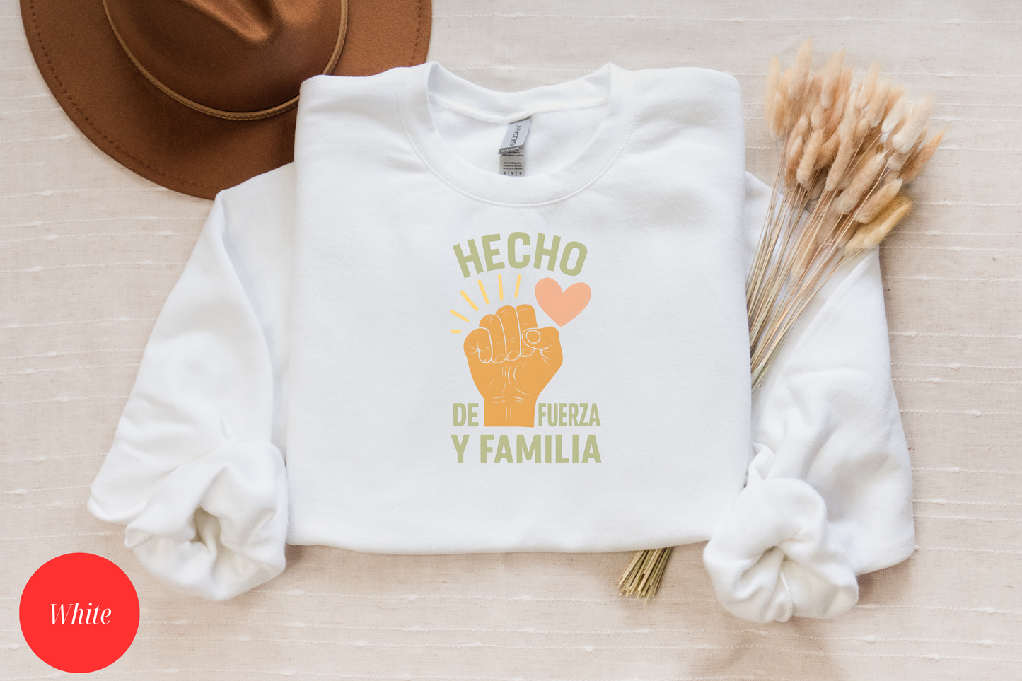 Hecho de Fuerza y Familia Sweatshirt